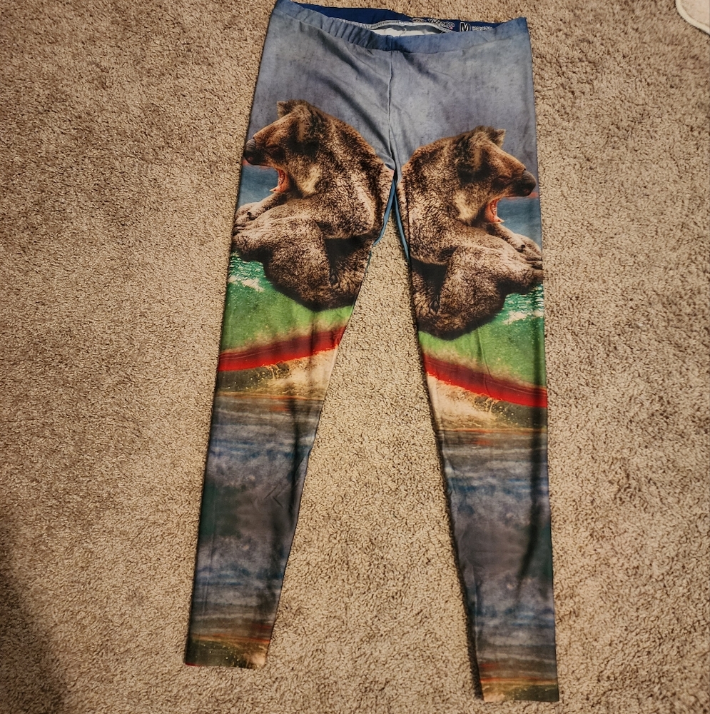 Rare Yizzam Surf Koala Beach Catch Waves Surfing silk Leggings Yoga pants Size M